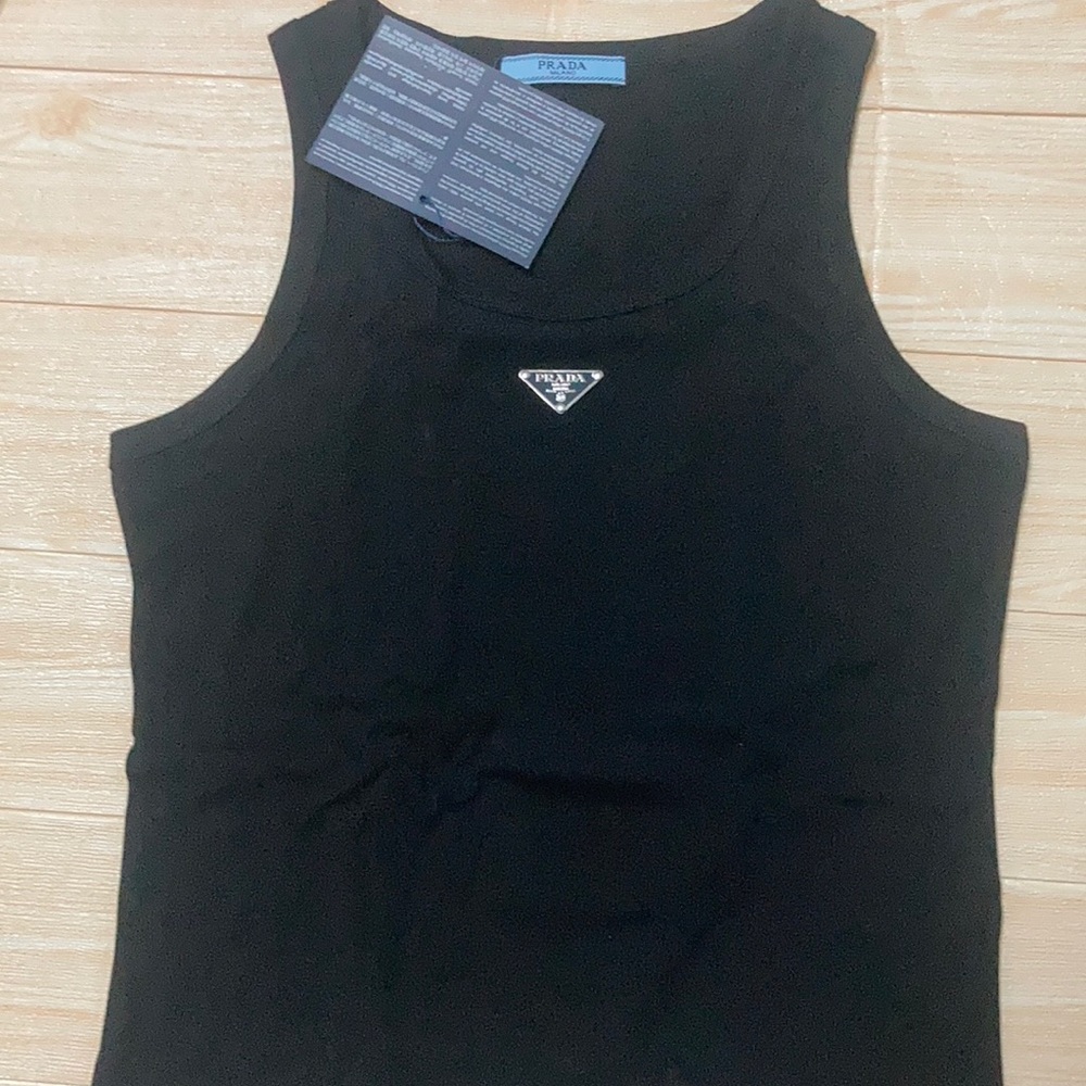 Women’s Active Tank top women’s small black sleeveless
